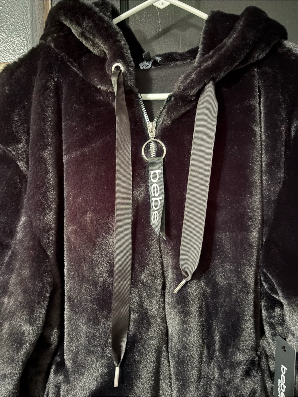 NWT bebe Plush Hooded Zip Jacket in Black - Picture 3 of 8